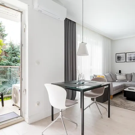 Apartamento Pszczynska Modern By Bookinghost *